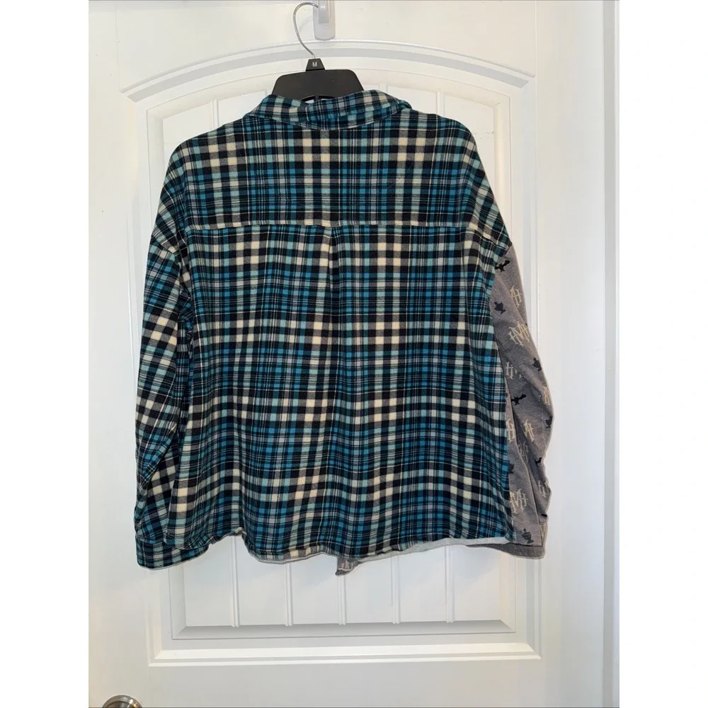 Disney Haunted Mansion Tie Front Long Sleeve Plaid Shirt 1X Womens 100% Cotton - Picture 7 of 7